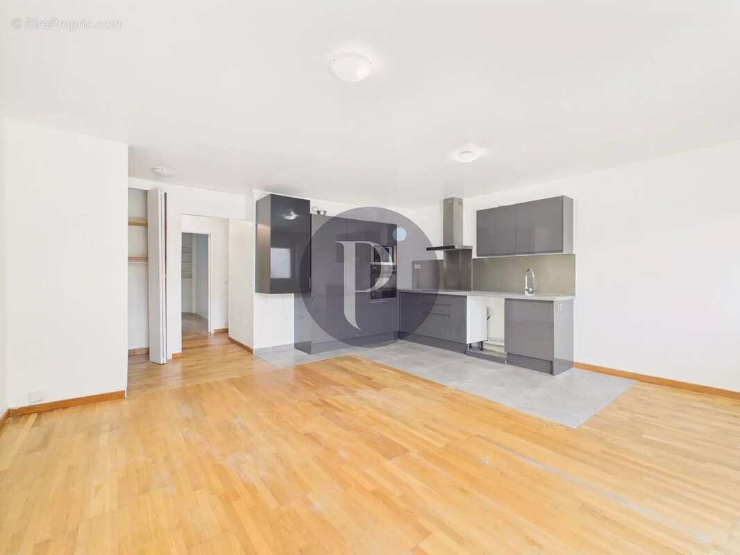 Appartement à VERRIERES-LE-BUISSON
