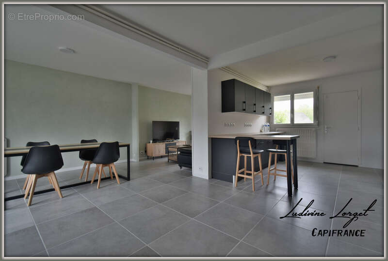 Maison traditionnelle à vendre sans travaux à NEUILLY-SAINT-FRONT(02) quartier calme - 4 pièces- 93 m² habitables - garage – Pro - photo 3