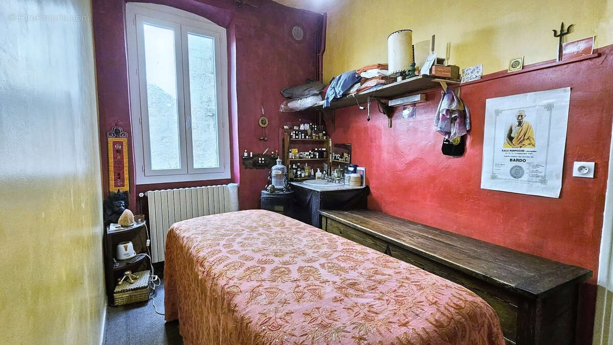 Sommiéres - Centre historique - Maison 6 Pièces 130 M2 A rafraichir - photo 7