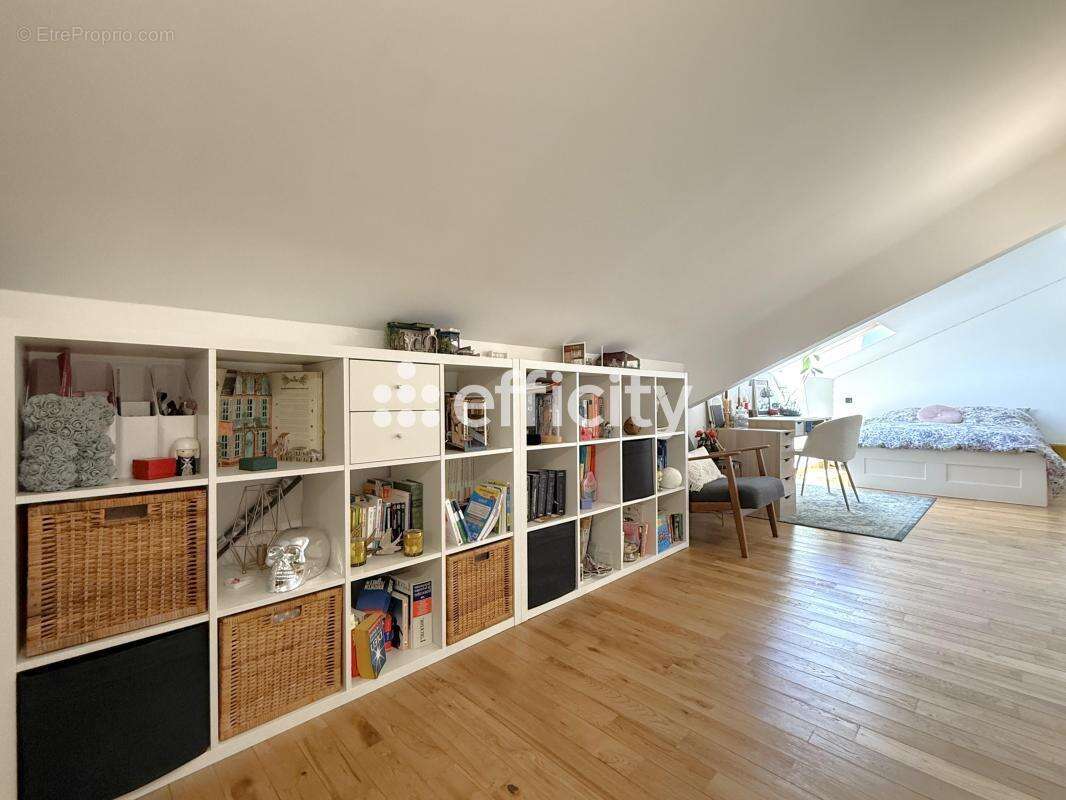 Appartement à LE PERREUX-SUR-MARNE