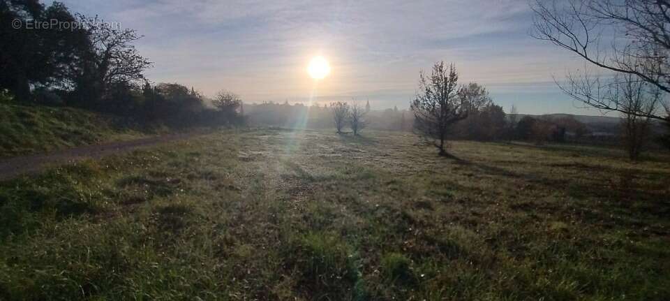 Terrain à VAGNAS