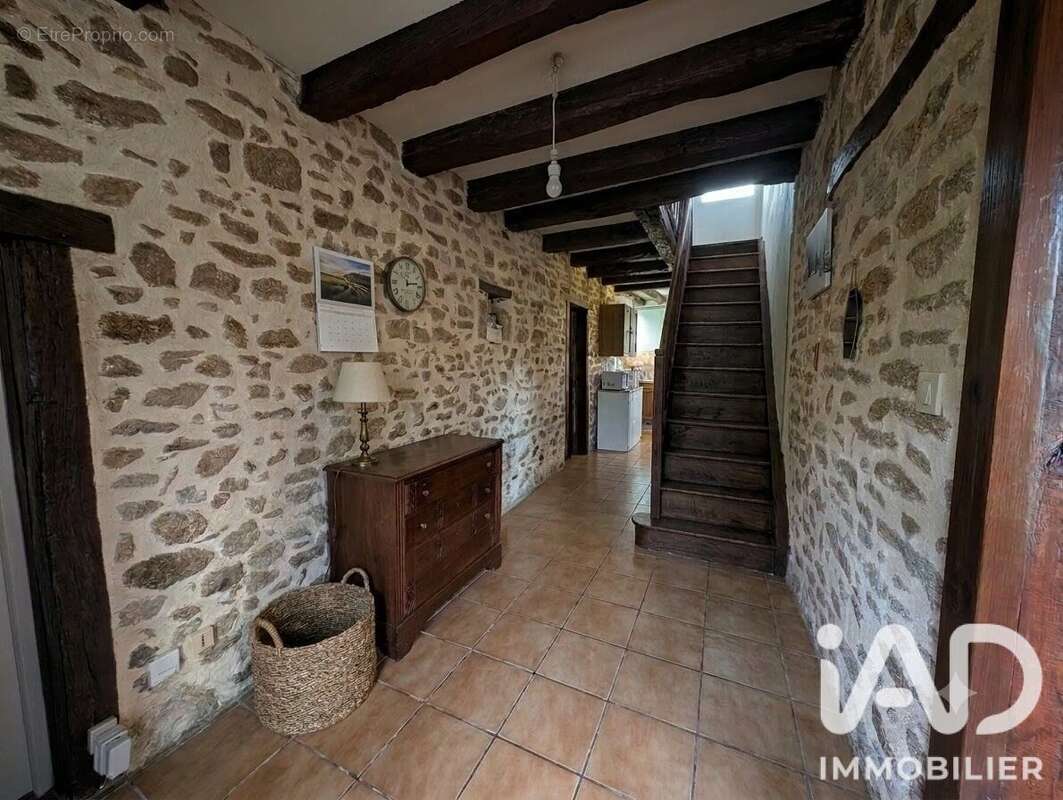 Photo 8 - Maison à SAINT-PIERRE-DE-FURSAC