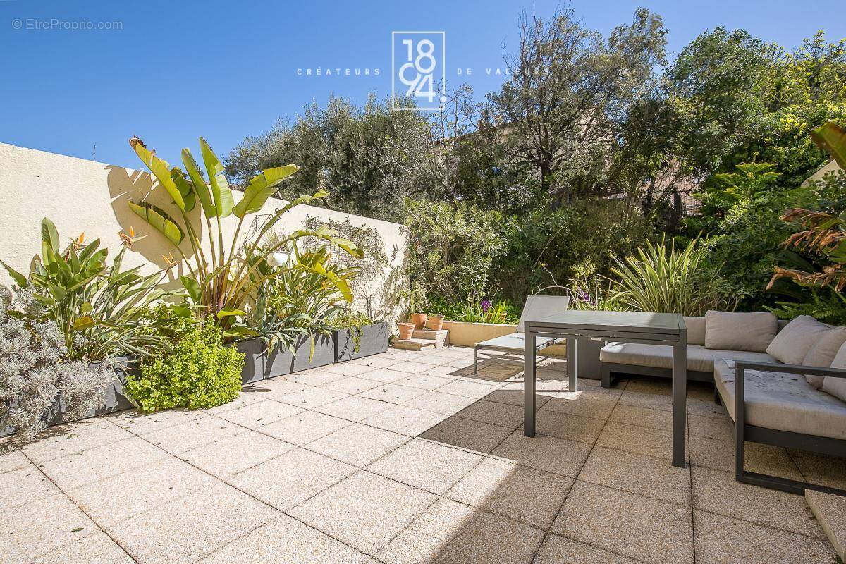 Appartement à MARSEILLE-8E