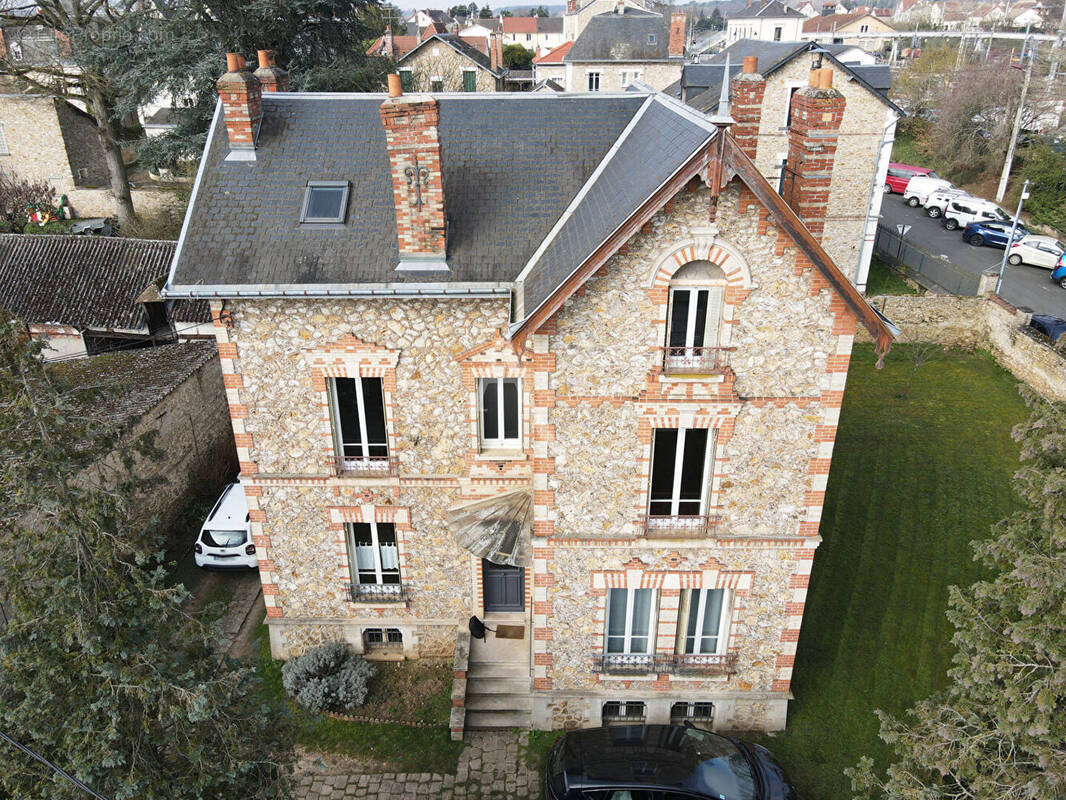 Maison à DOURDAN