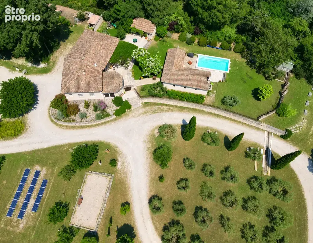 Belle demeure Provençale de 178m2 avec piscine - photo 19