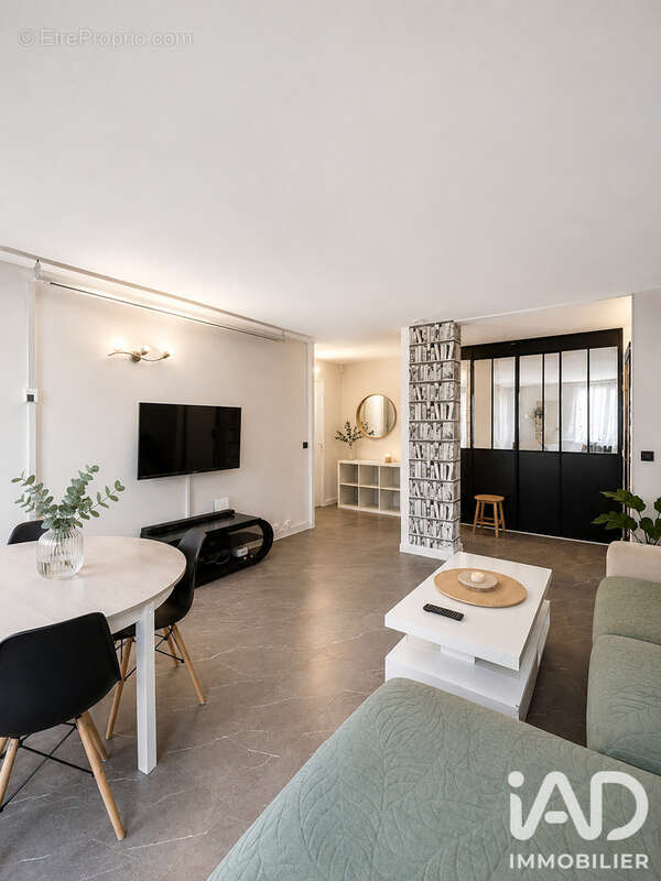 Photo 3 - Appartement à CHOISY-LE-ROI