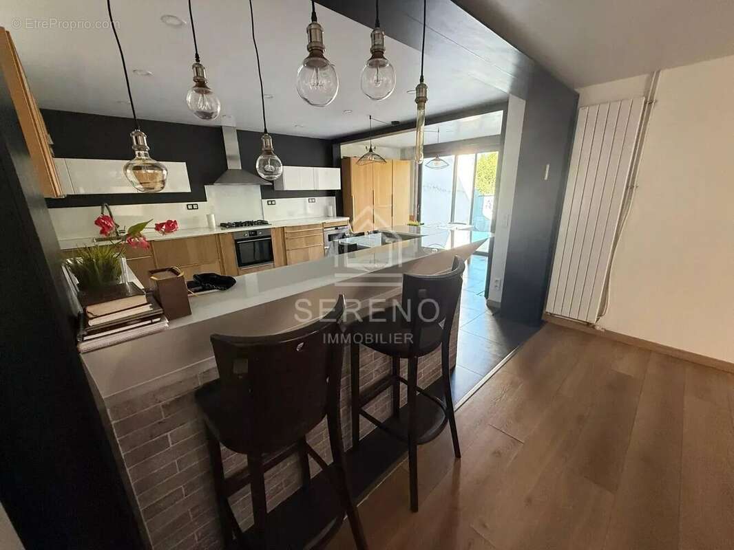 Maison à FONTENAY-SOUS-BOIS