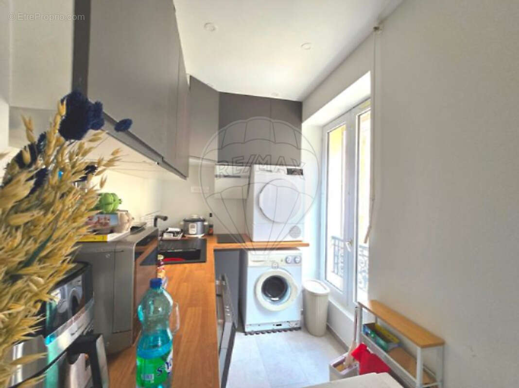 Appartement à PARIS-20E