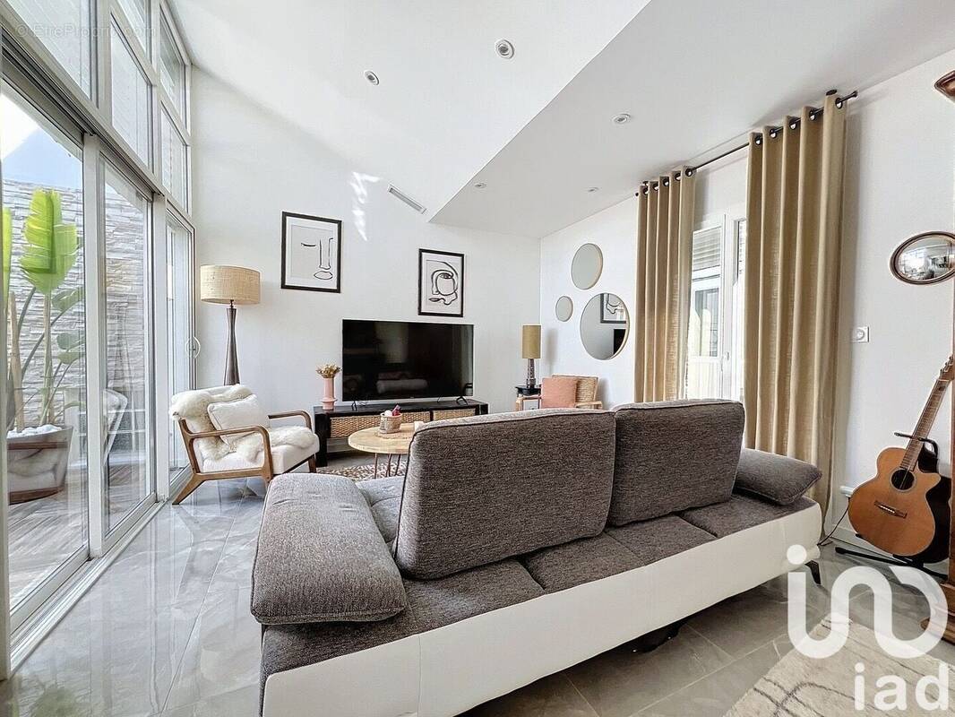 Photo 1 - Maison à BOUJAN-SUR-LIBRON