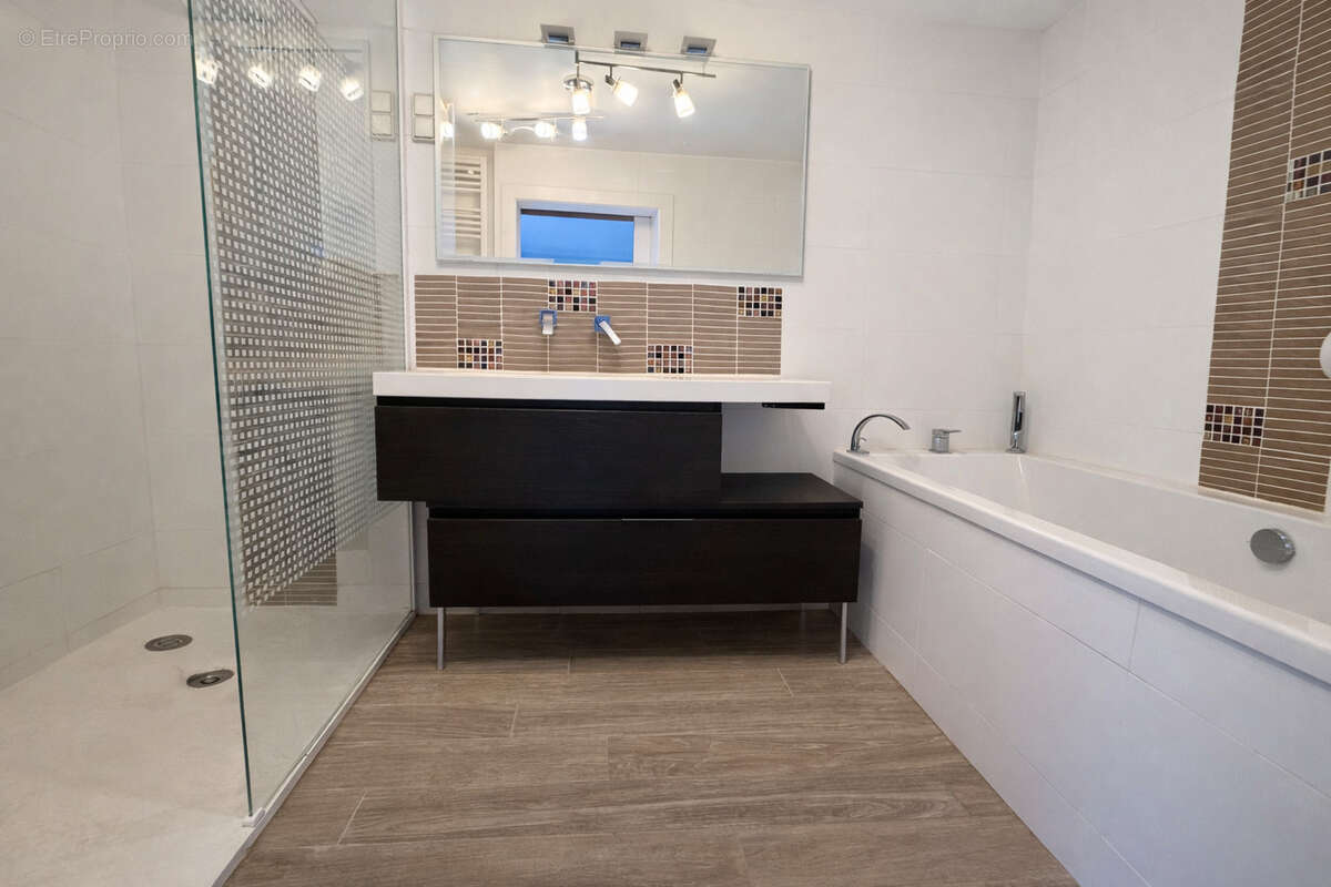 Maison à CASTELNAU-LE-LEZ