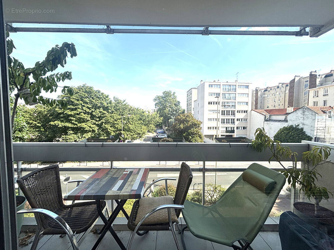 Appartement à COURBEVOIE