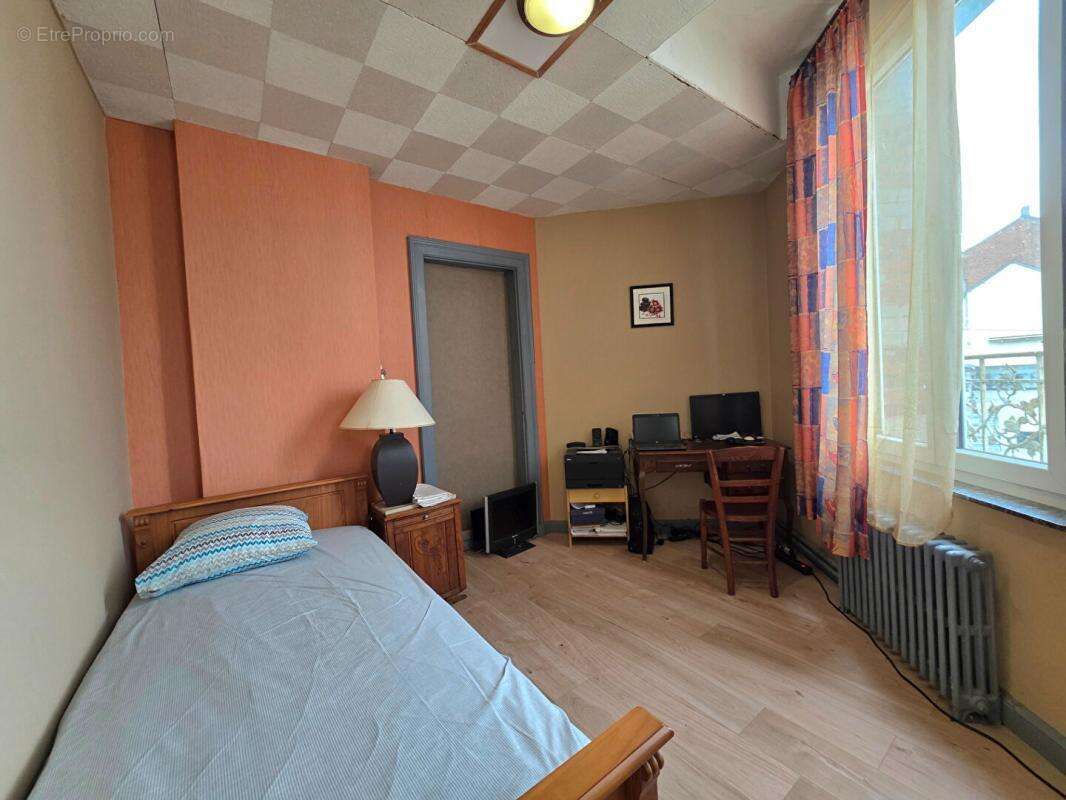 Appartement à FOURMIES