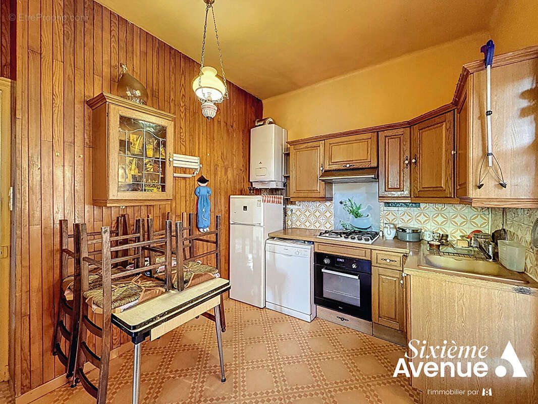 Appartement à LYON-8E