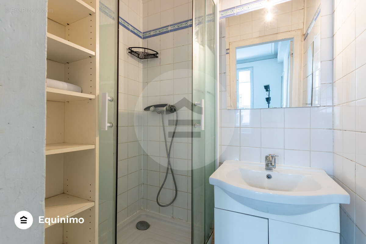 Appartement à LEVALLOIS-PERRET