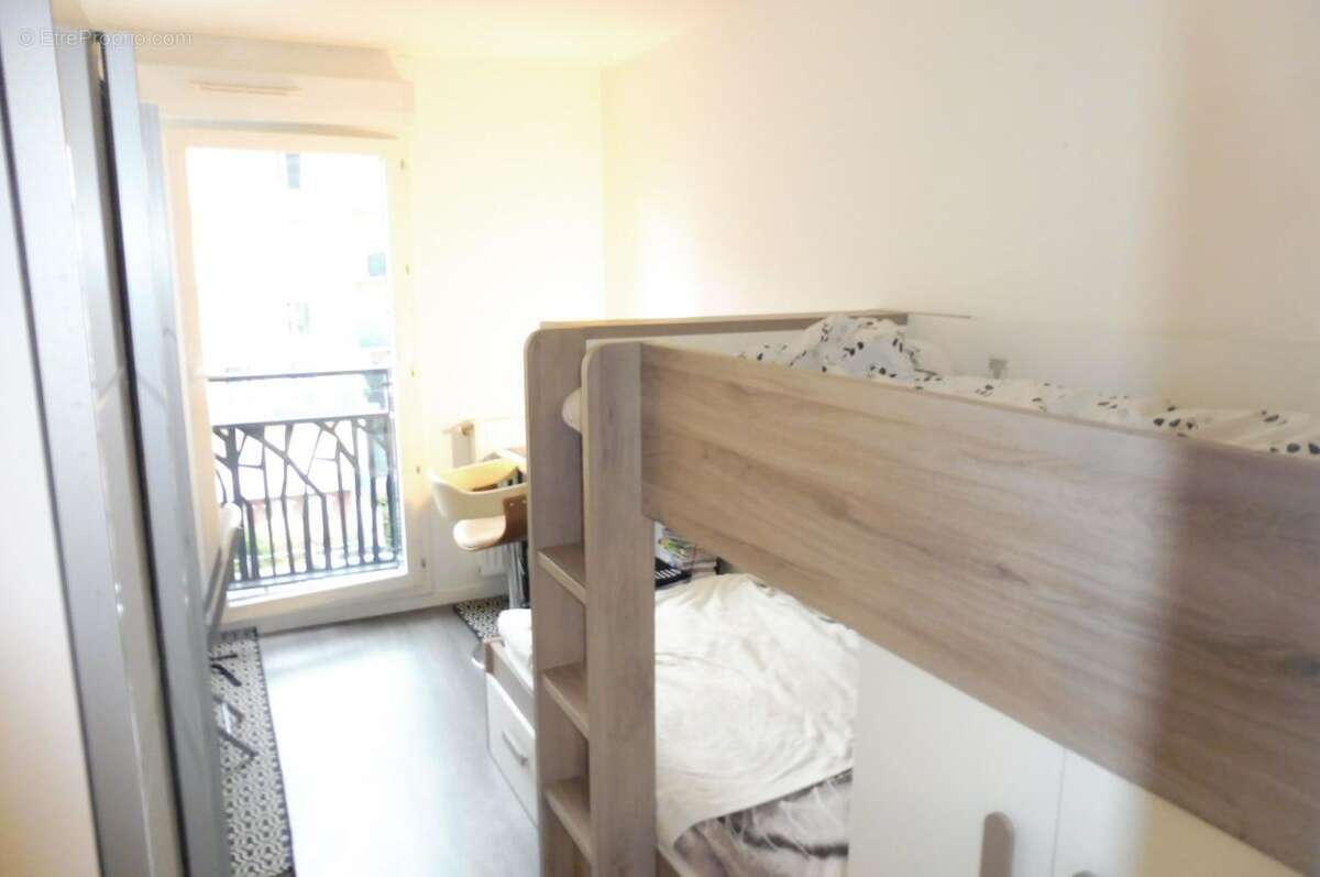 Appartement à COLOMBES