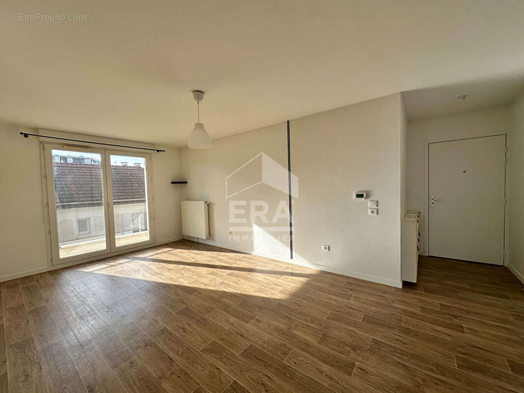 Appartement à SARTROUVILLE