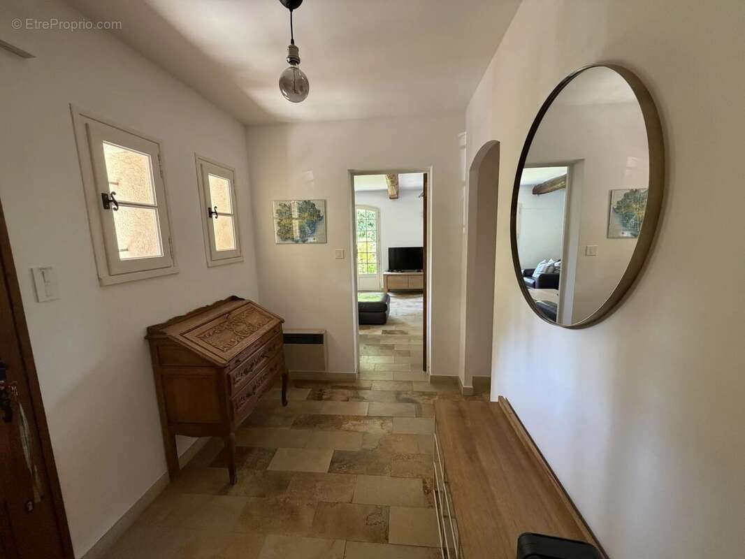 Figanières – maison avec piscine et vue panoramique - photo 21