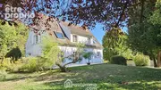 Venez découvrir cette belle maison d'une surface de 161 m². - Maison à MALESHERBES