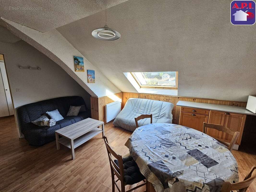 Appartement à AX-LES-THERMES