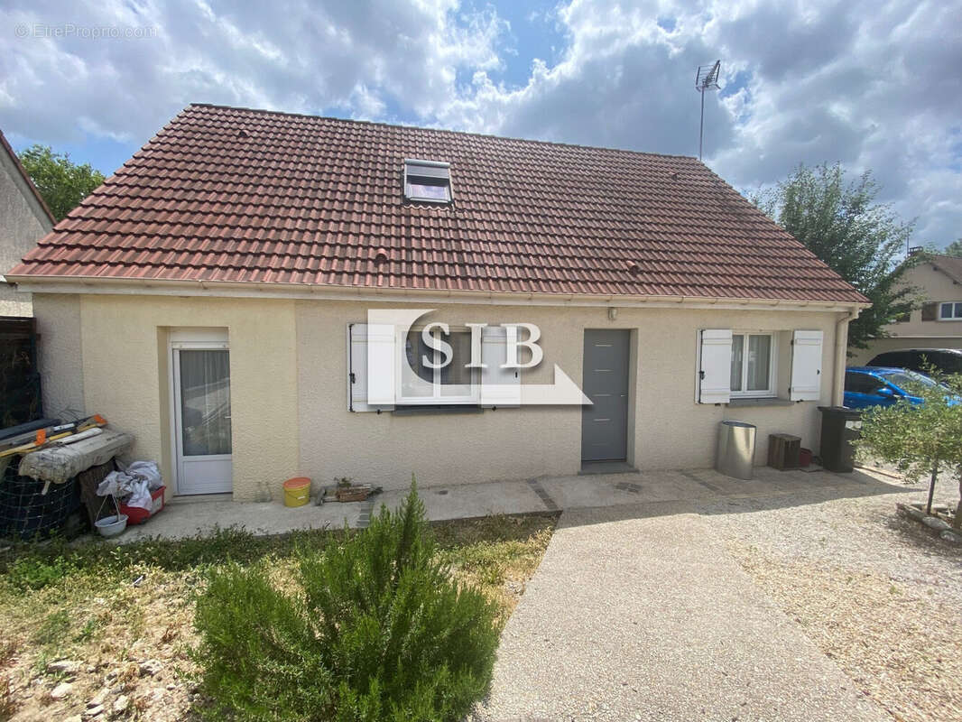 Maison à LEUVILLE-SUR-ORGE