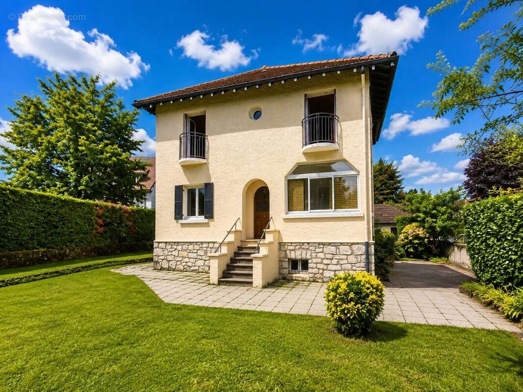 Maison 150 m² à Chambery  - photo 2
