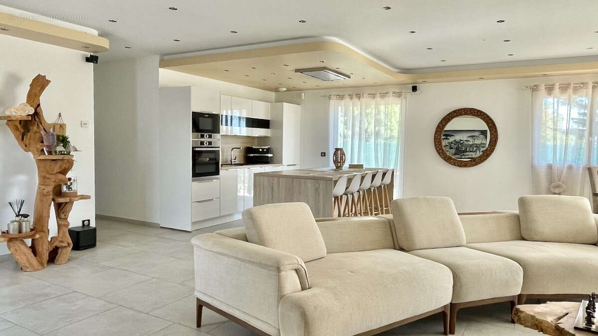 Maison à SAINT-DENIS-DU-BEHELAN