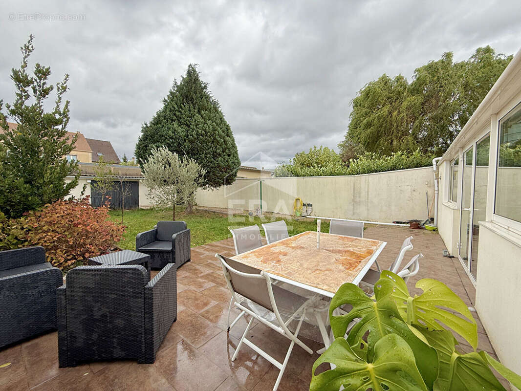 Maison à PONTAULT-COMBAULT