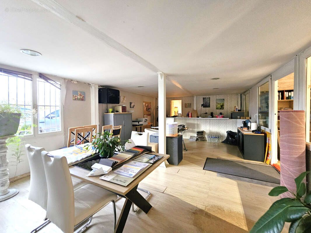 Commerce à COULOMMIERS