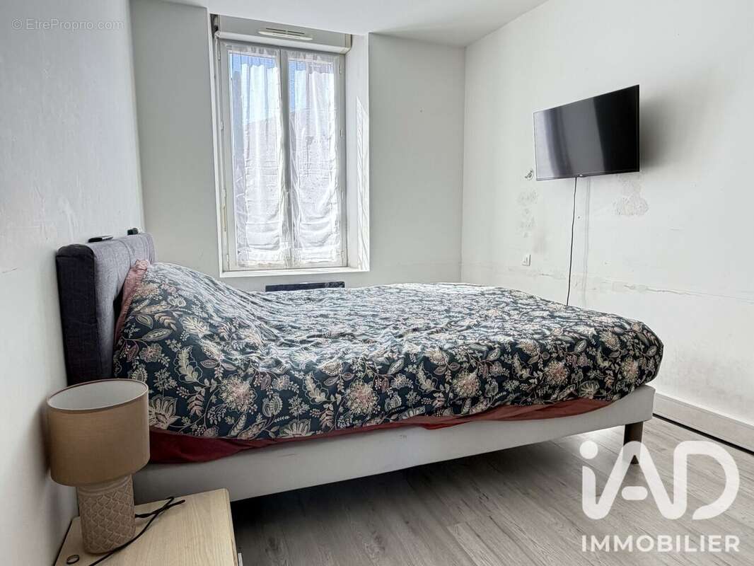 Maison 132 m² à Saint-Amand-Sur-Sevre  - photo 6