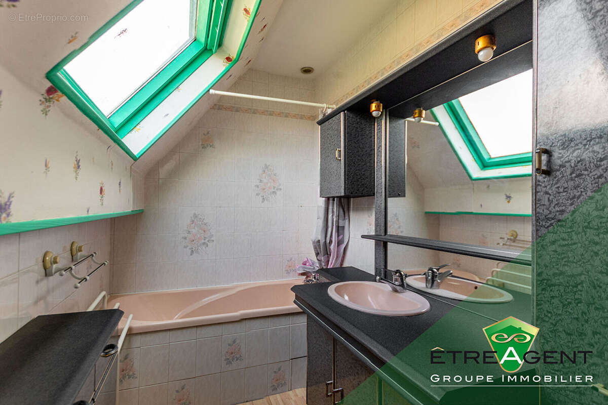 Maison à ARNIERES-SUR-ITON