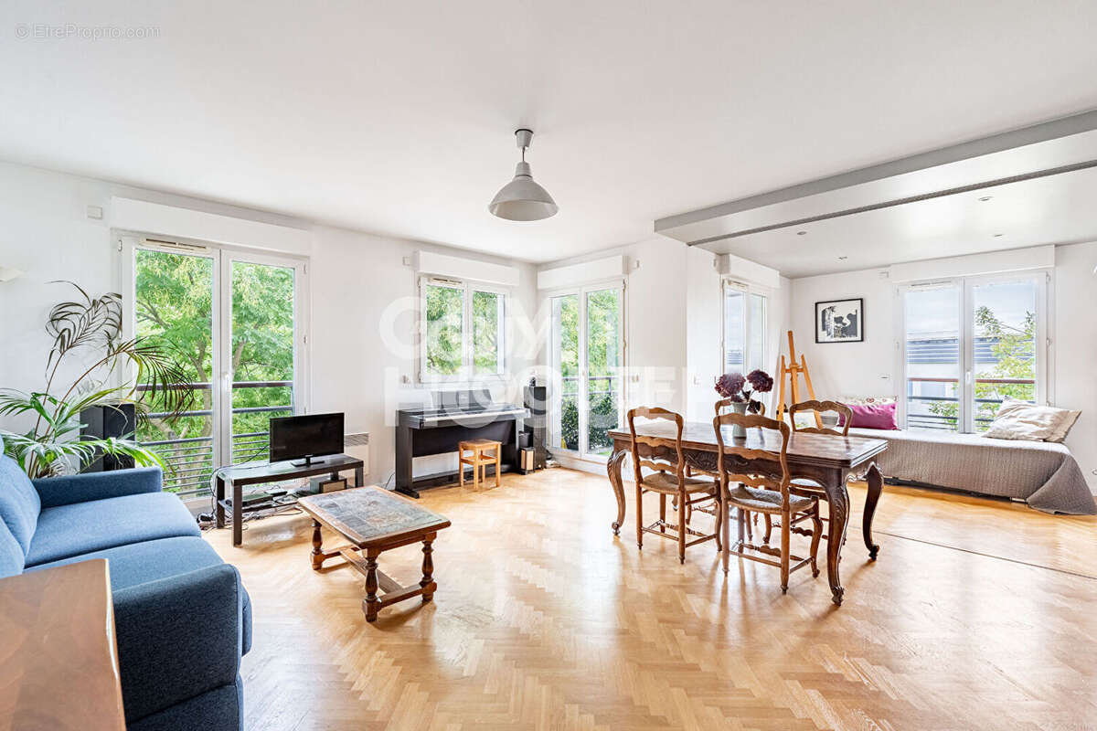 Appartement à BOIS-COLOMBES