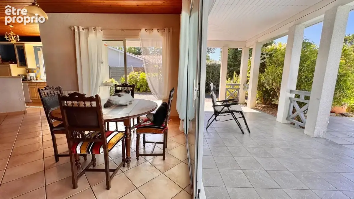 Villa plain-pied avec piscine - photo 10