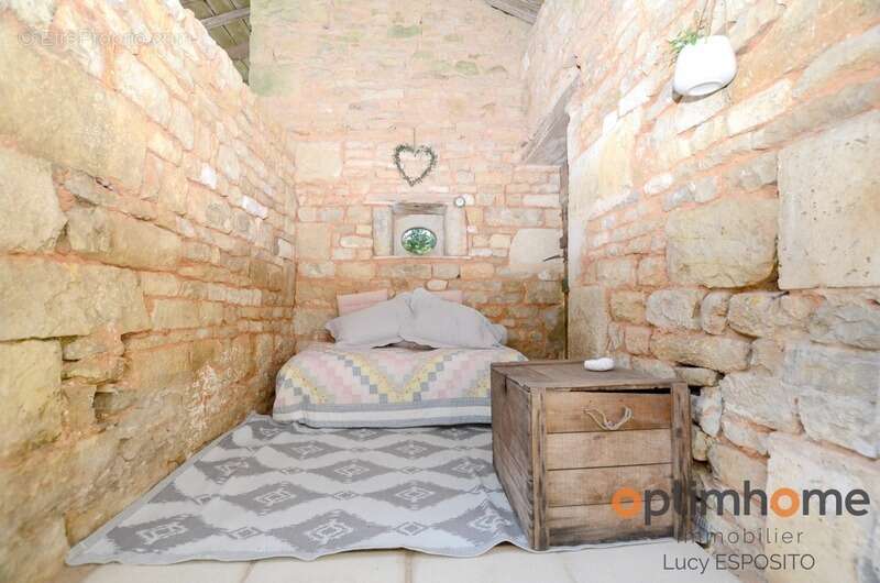 Maison à NANTEUIL-EN-VALLEE