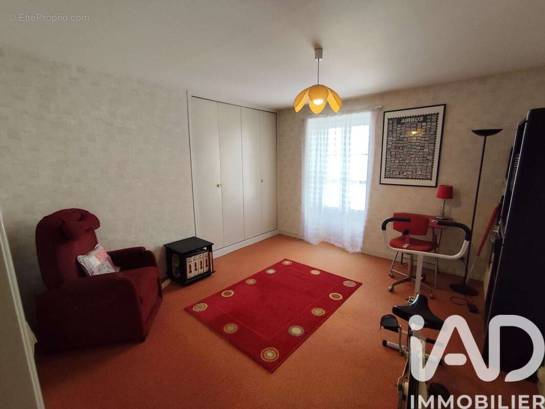Maison 165 m² à Chasseneuil-Du-Poitou  - photo 8
