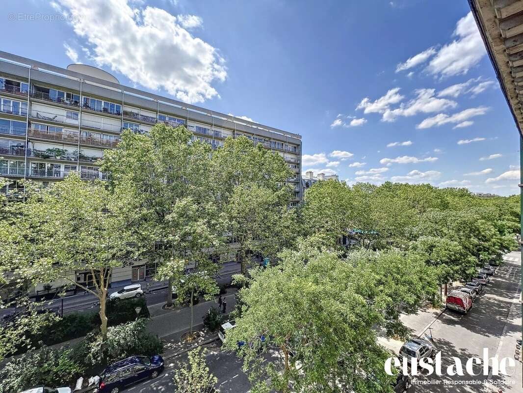 Appartement à PARIS-19E