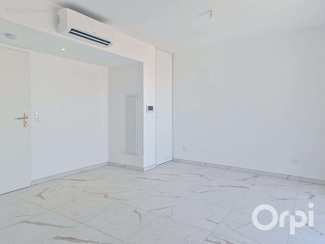 Appartement À Vendre - photo 4