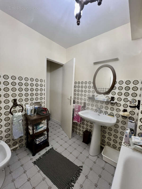 Appartement à MARSEILLE-8E