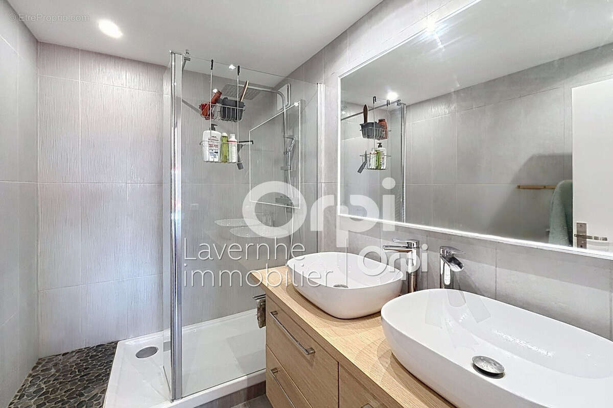 Appartement 76 m² à Antibes  - photo 9