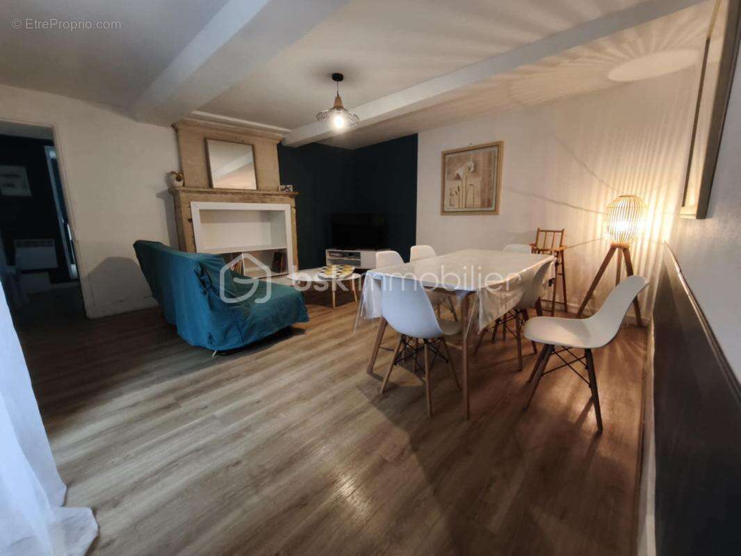 Maison à PORT-EN-BESSIN-HUPPAIN