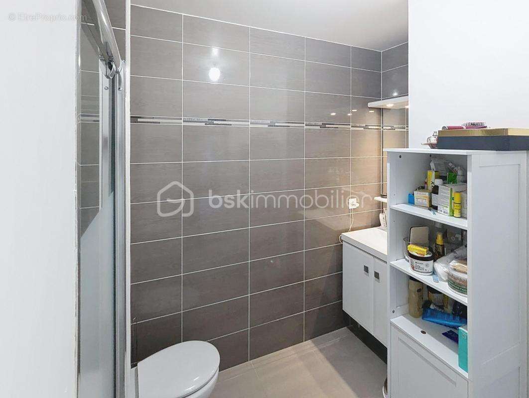 Appartement à VILLENEUVE-SAINT-DENIS