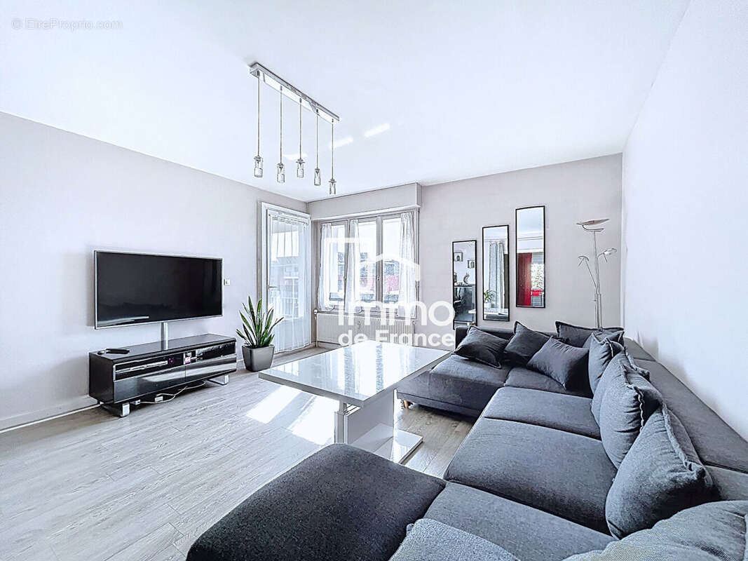 Appartement à FERNEY-VOLTAIRE