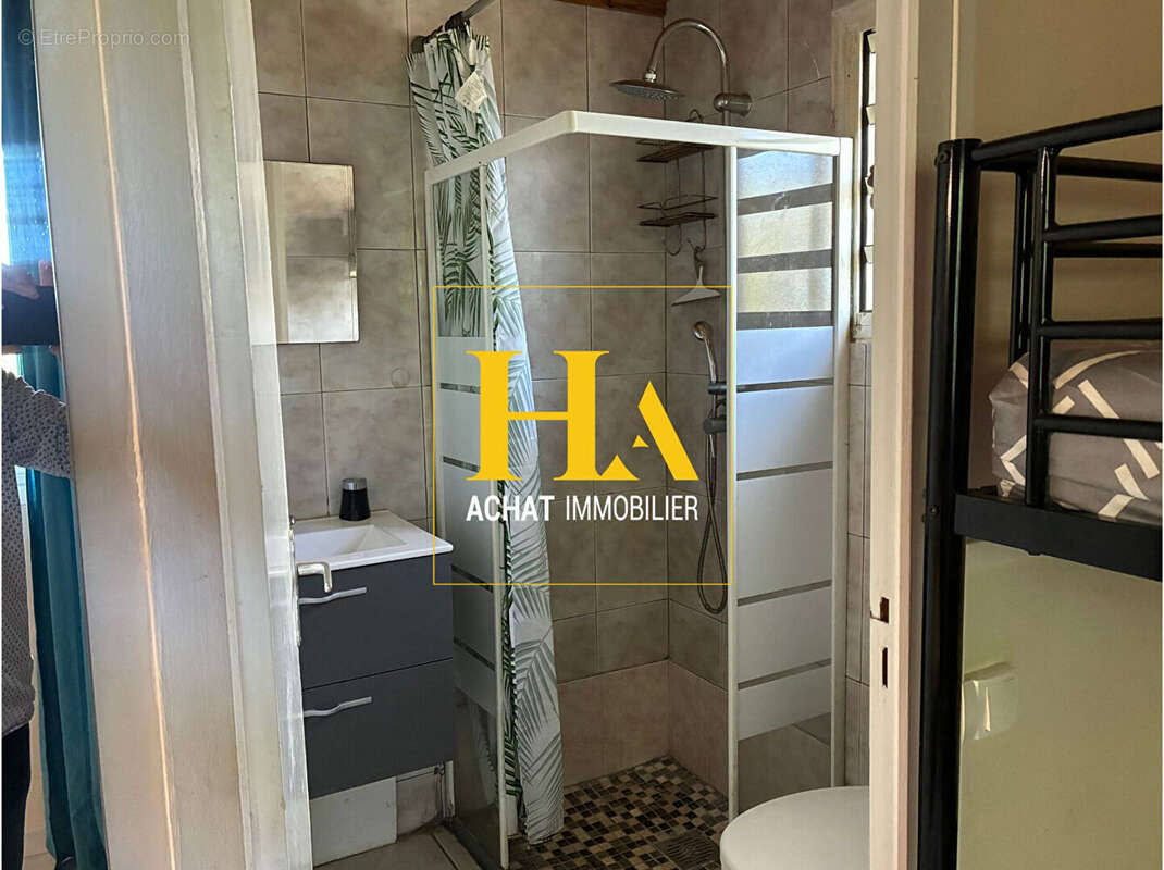 Maison à PETITE-ILE