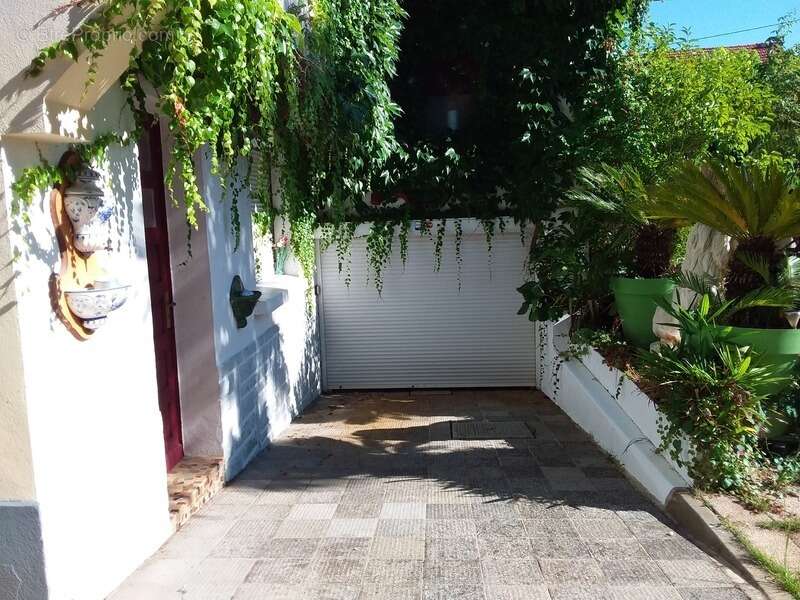 Maison à vendre 7 pièces SEMEAC (65) avec garage, cave, combles, terrain arboré? - photo 2