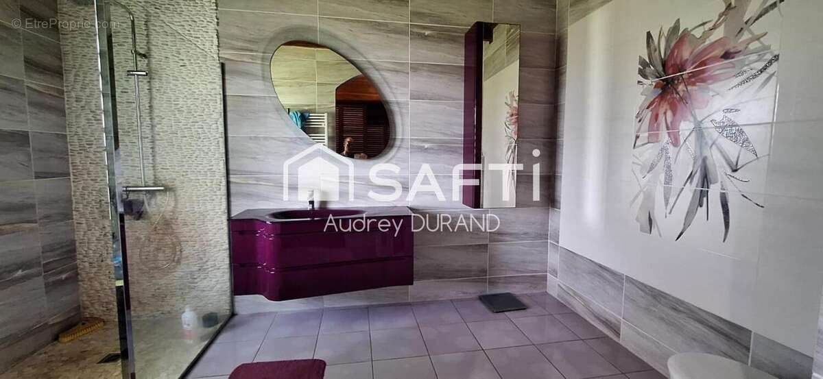 Photo 7 - Maison à REMIRE-MONTJOLY