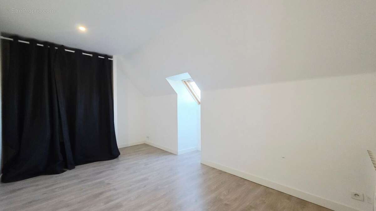 Maison à MEHUN-SUR-YEVRE