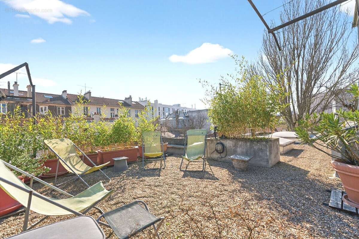 Appartement à LES LILAS