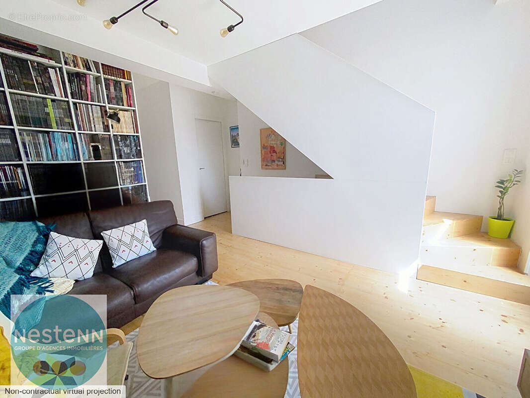 Maison de ville des années 30 rénovée en 2017 - 4 pièces ? Saint-Marceau / Cigogne Orléans 110 m2 et sa cour privée sans vis à v - photo 2