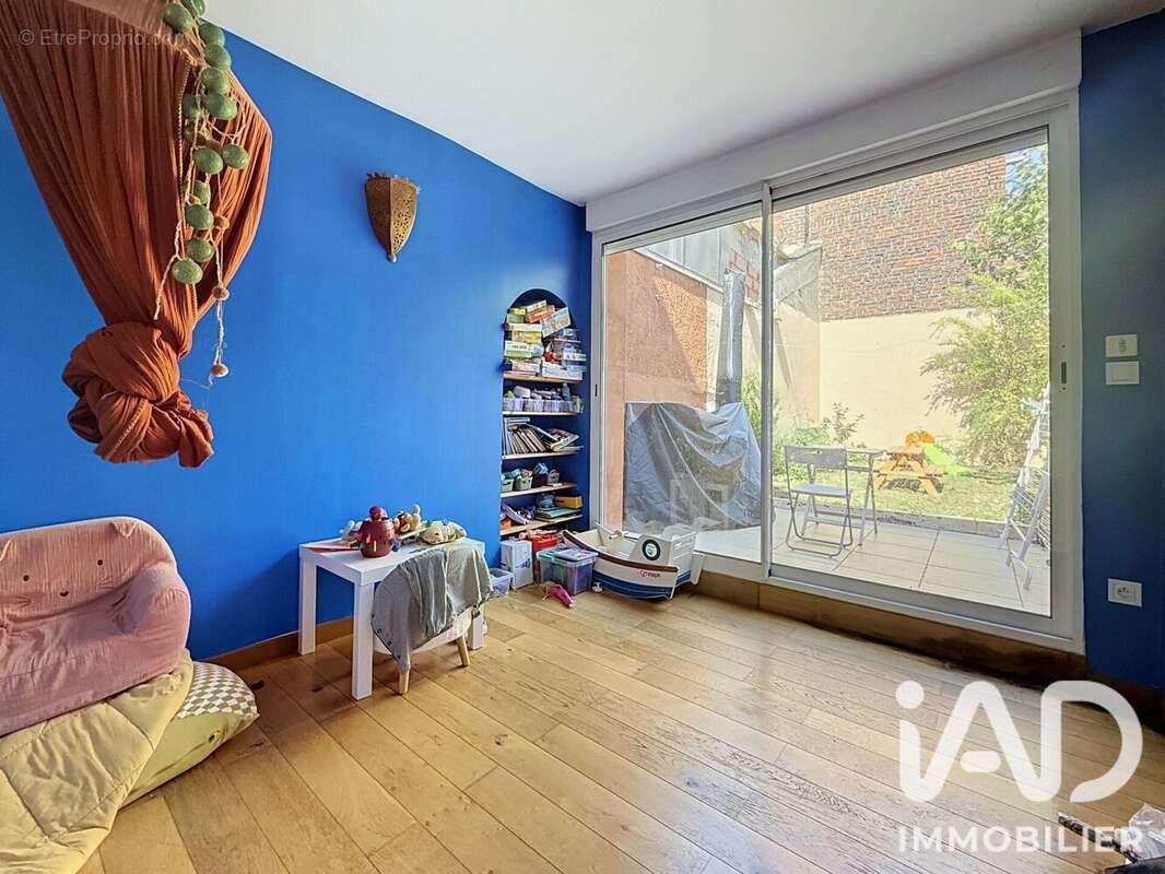 Maison 161 m² à Roubaix  - photo 6