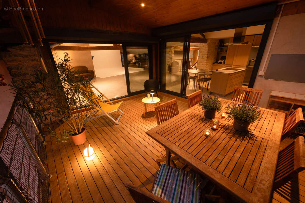 Maison à SAINT-DENIS-EN-BUGEY