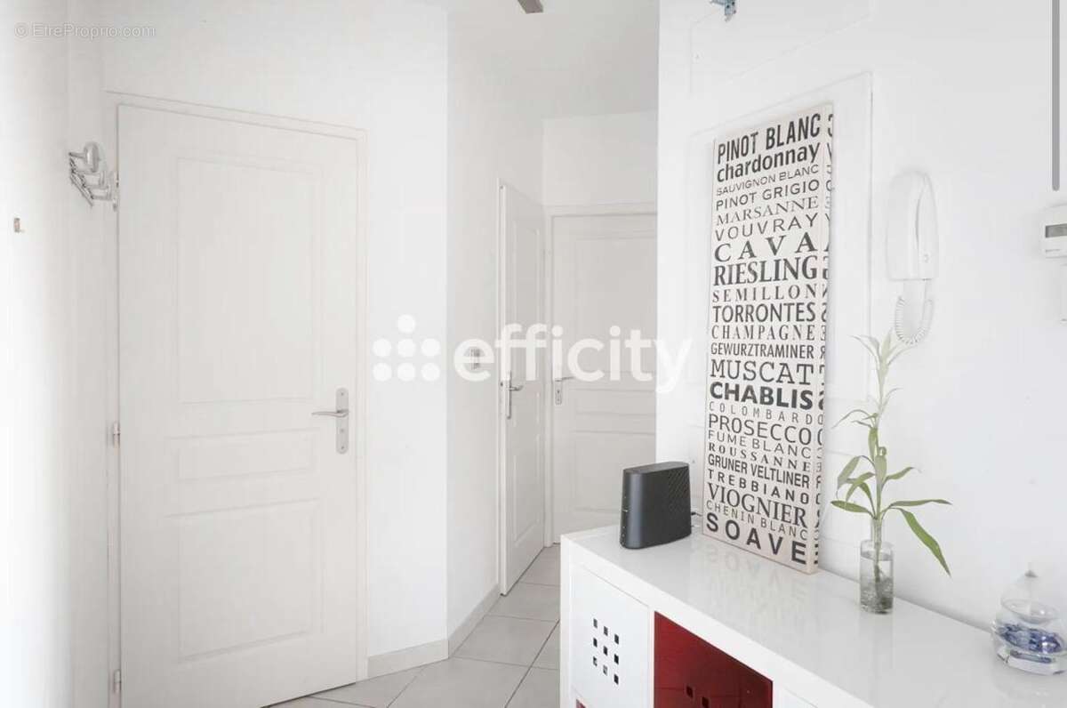 Appartement à VALENCIN